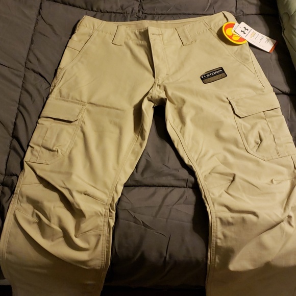 Pants - Picture 2 of 4